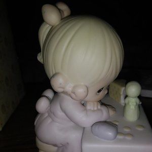 Precious Moments Figurine